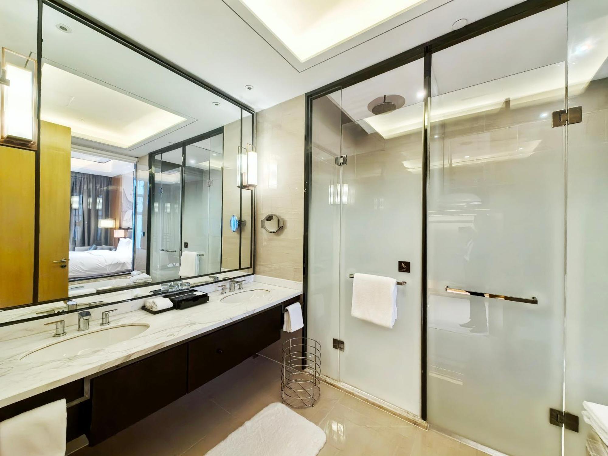 Doubletree By Hilton Ningbo Beilun Hotel Eksteriør billede