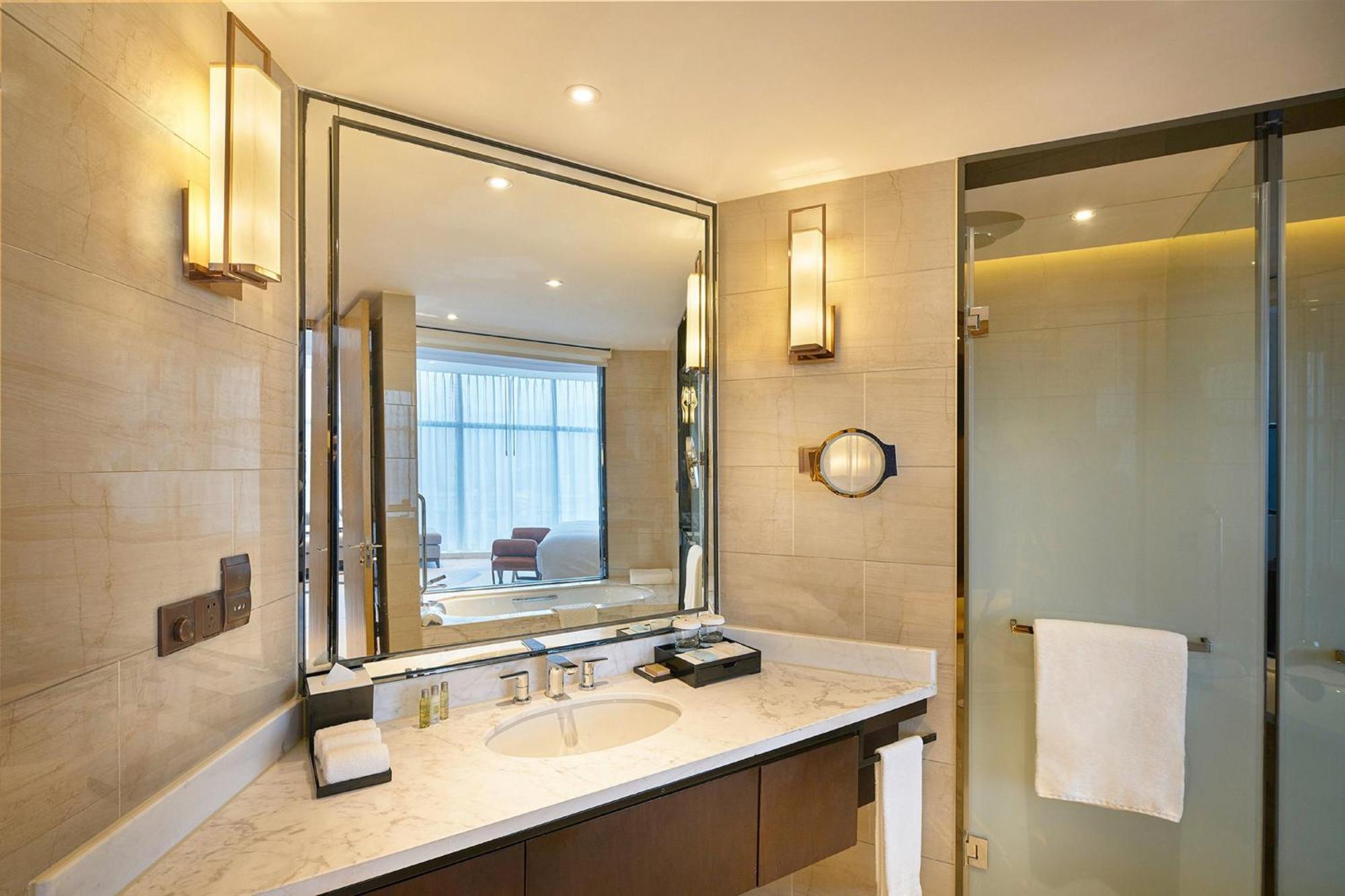 Doubletree By Hilton Ningbo Beilun Hotel Eksteriør billede